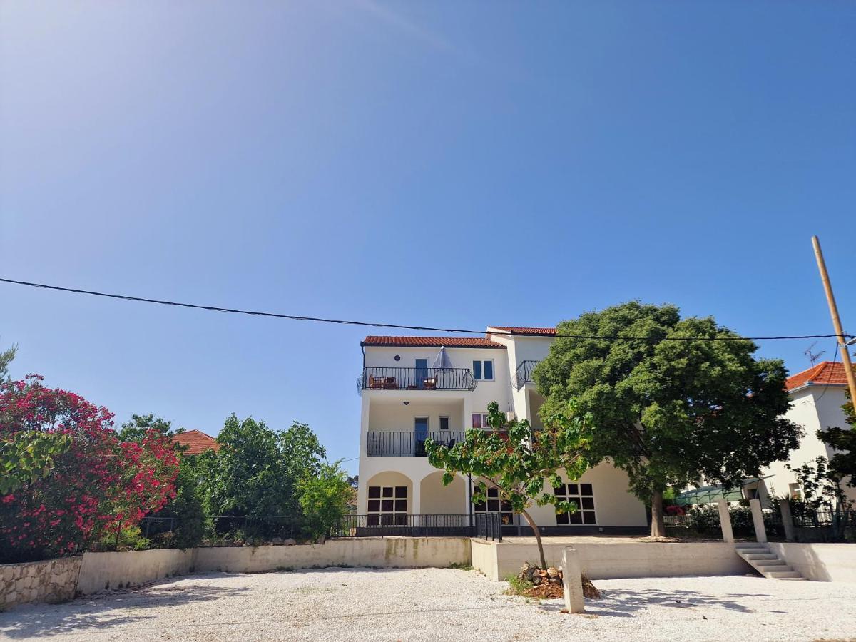 Residence Biocic Donji Okrug  Kültér fotó
